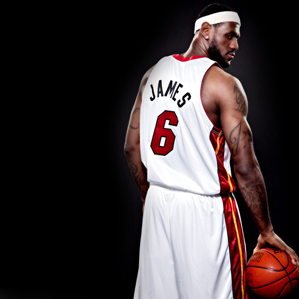 Free Download LeBron James Wallpaper for iPad 2 & iPad 2