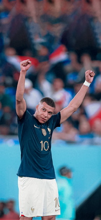 Free FIFA World Cup Qatar 2022 Kylian Mbappé Wallpaper 32 for iPhone and Android