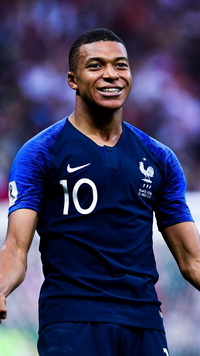 Free Kylian Mbappé Wallpaper 6 for iPhone and Android