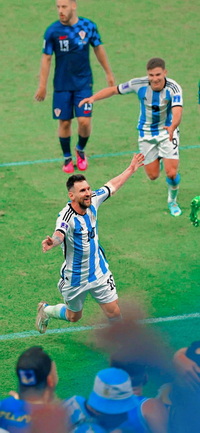 Free FIFA World Cup Qatar 2022 Argentina vs Croatia Messi Wallpaper 48 for iPhone and Android