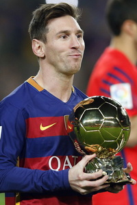 Free Lionel Messi Wallpaper 17 for iPhone and Android